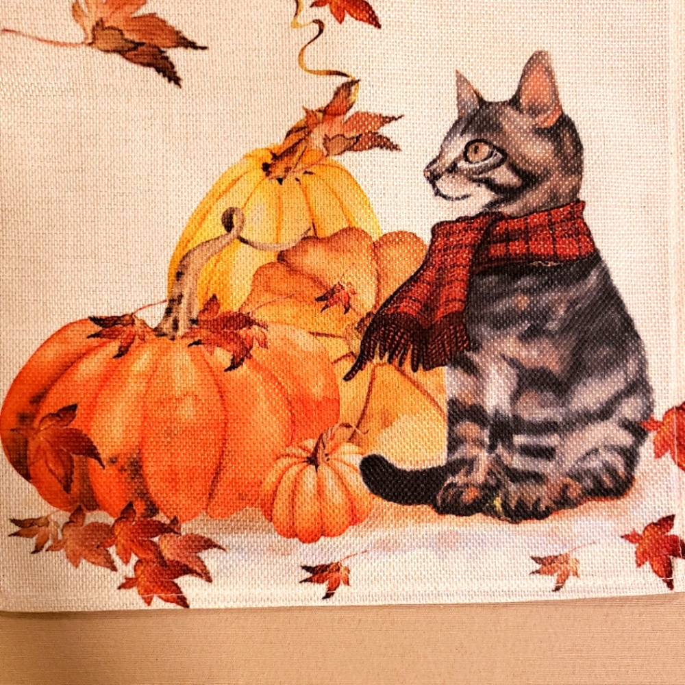 AUTUMN CAT TABLE RUNNER